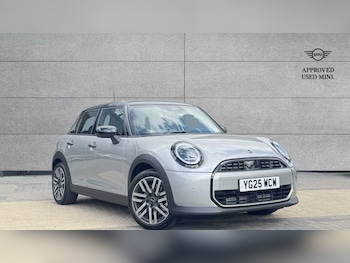 Used MINI Cooper 2025 for sale - 76916000: Photo