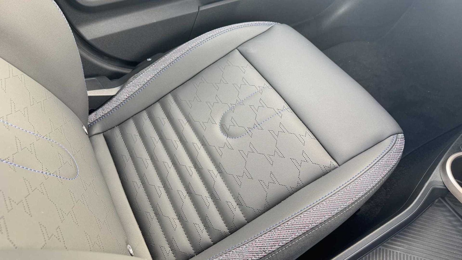 Used MINI Cooper 2025 for sale - 76916000: Photo 28