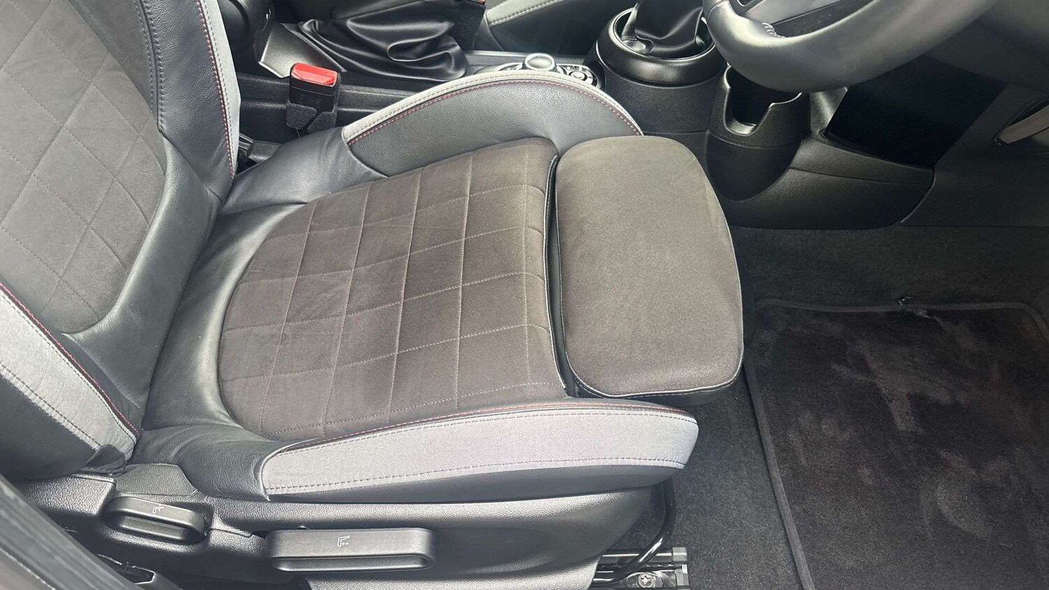 Used MINI Hatch 2022 for sale - 77443621: Photo 28