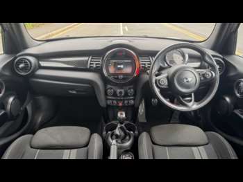 Used MINI Hatch 2019 for sale - 75341968: Photo