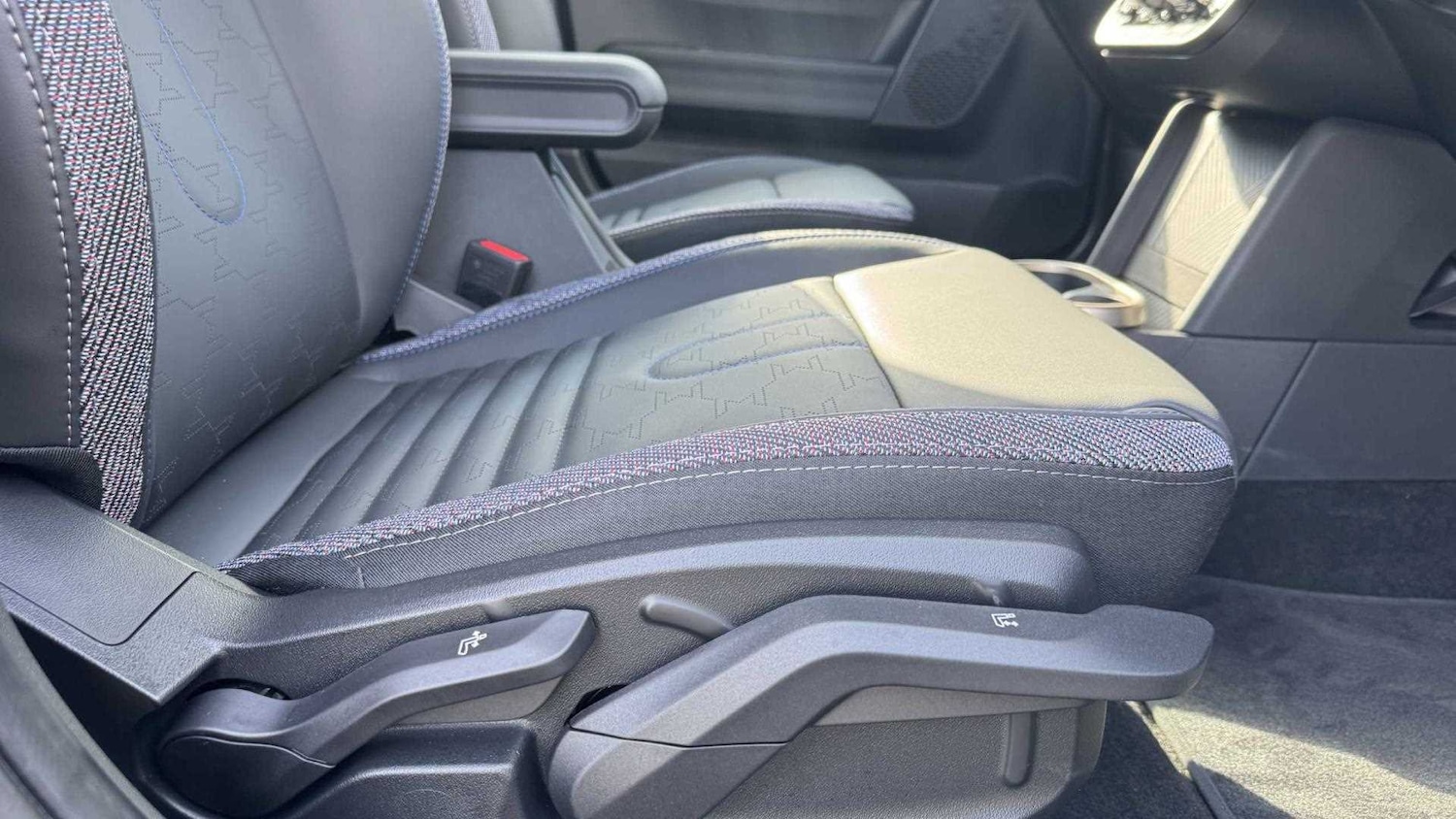 Used MINI Cooper 2025 for sale - 76540775: Photo 16