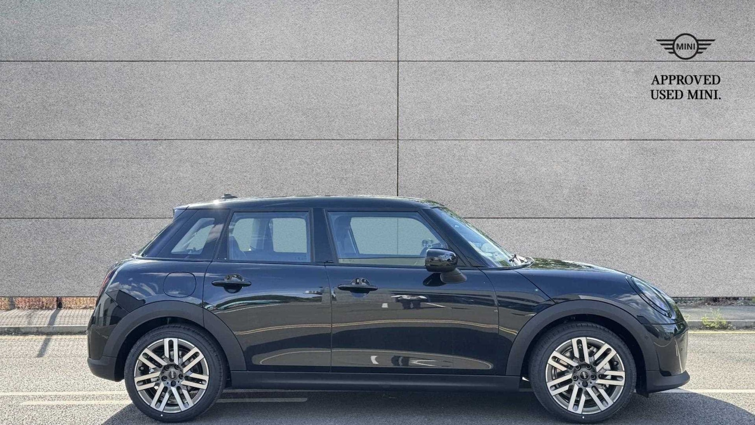 Used MINI Cooper 2025 for sale - 76540775: Photo 3