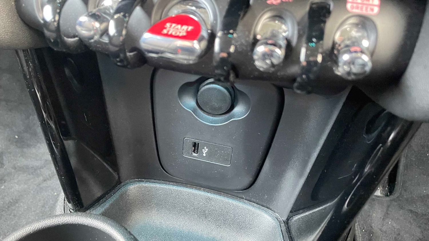 Used MINI Hatch 2024 for sale - 76755319: Photo 27