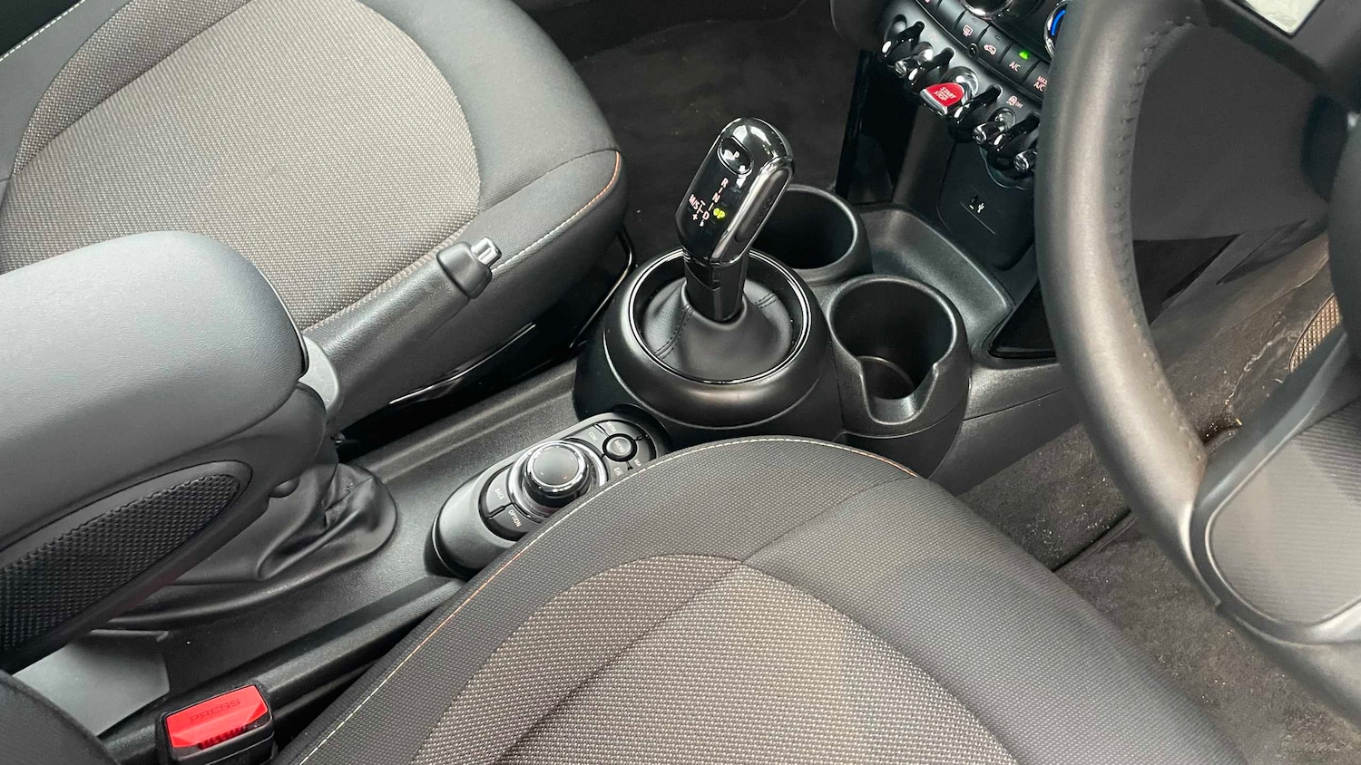 Used MINI Hatch 2024 for sale - 76755319: Photo 8