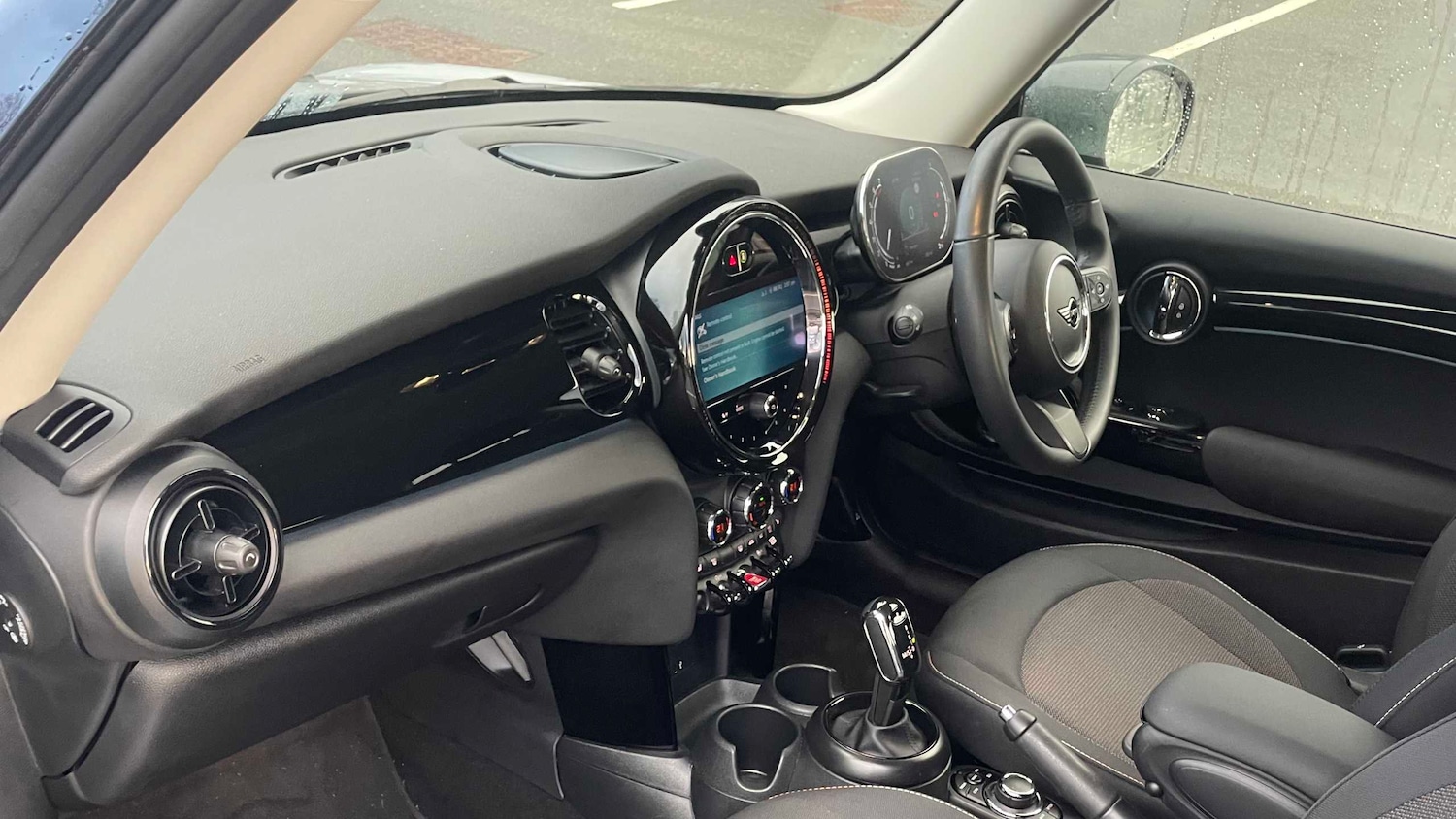 Used MINI Hatch 2024 for sale - 76755319: Photo 9