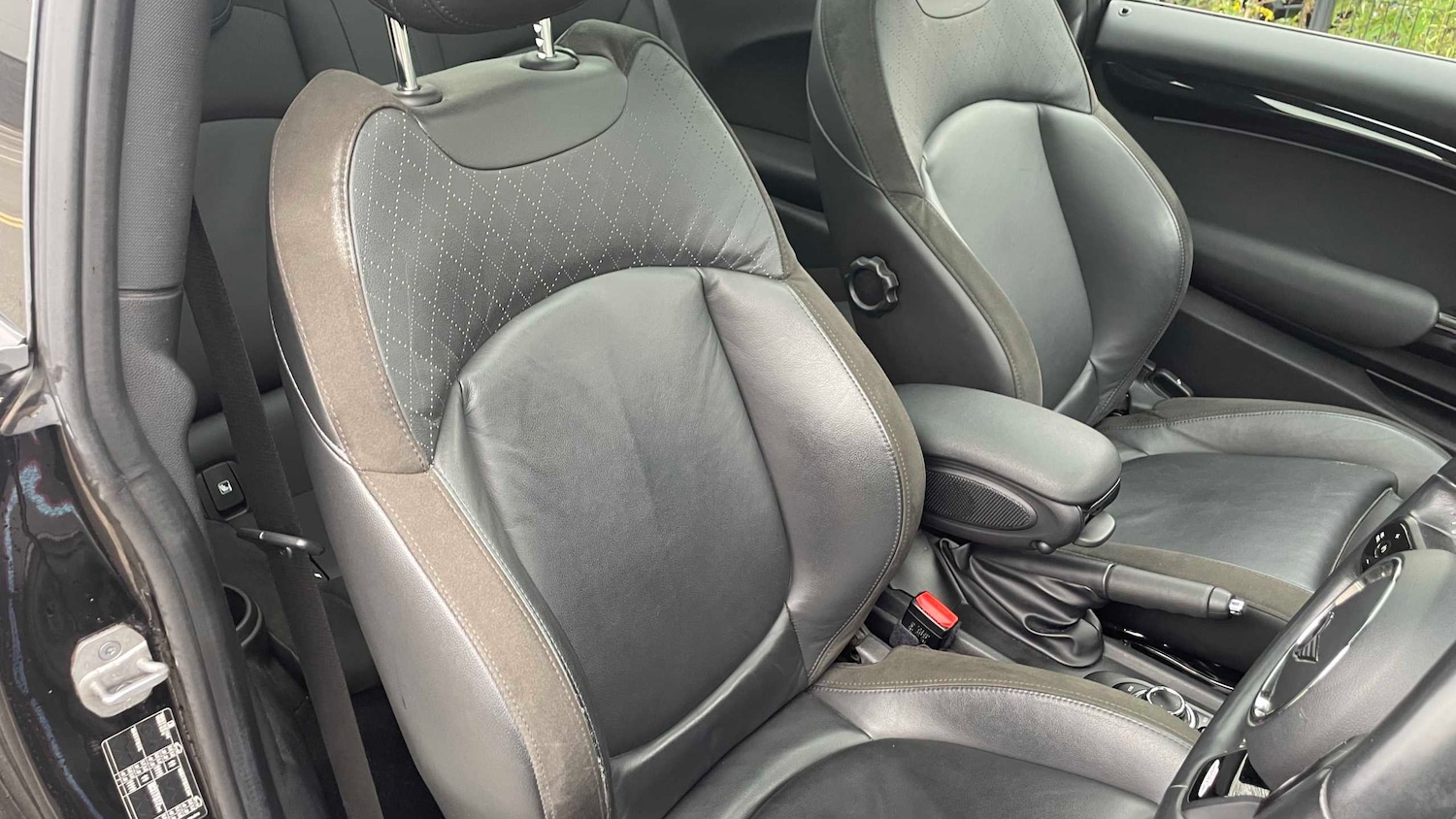 Used MINI Hatch 2021 for sale - 76475941: Photo 12