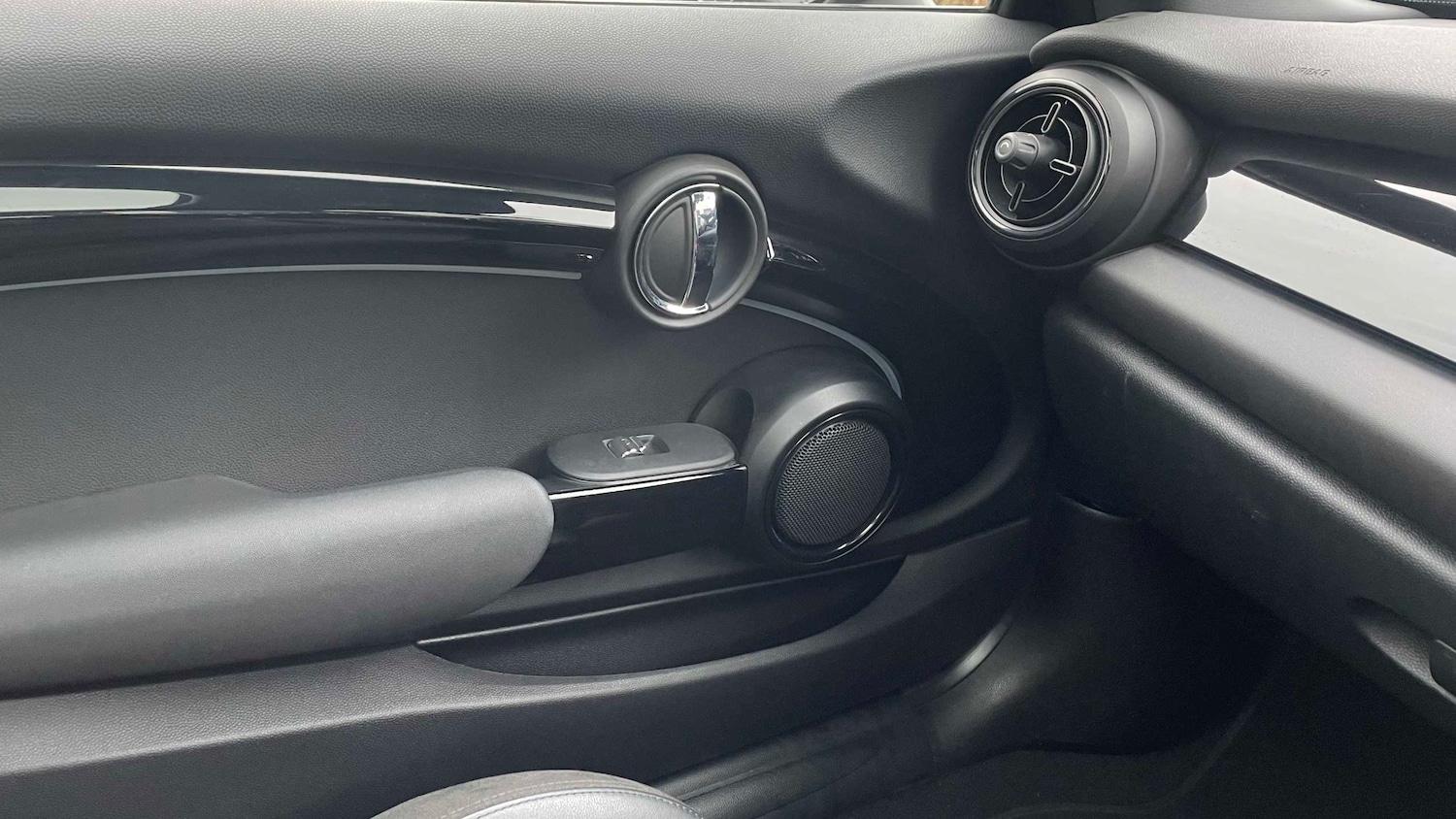 Used MINI Hatch 2021 for sale - 76475941: Photo 28