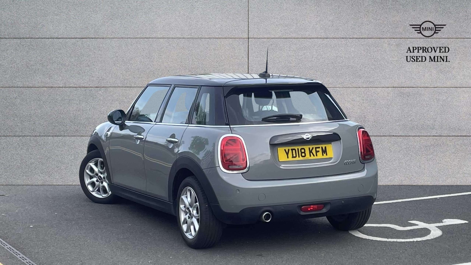 Used MINI Hatch 2018 for sale - 78209000: Photo 2
