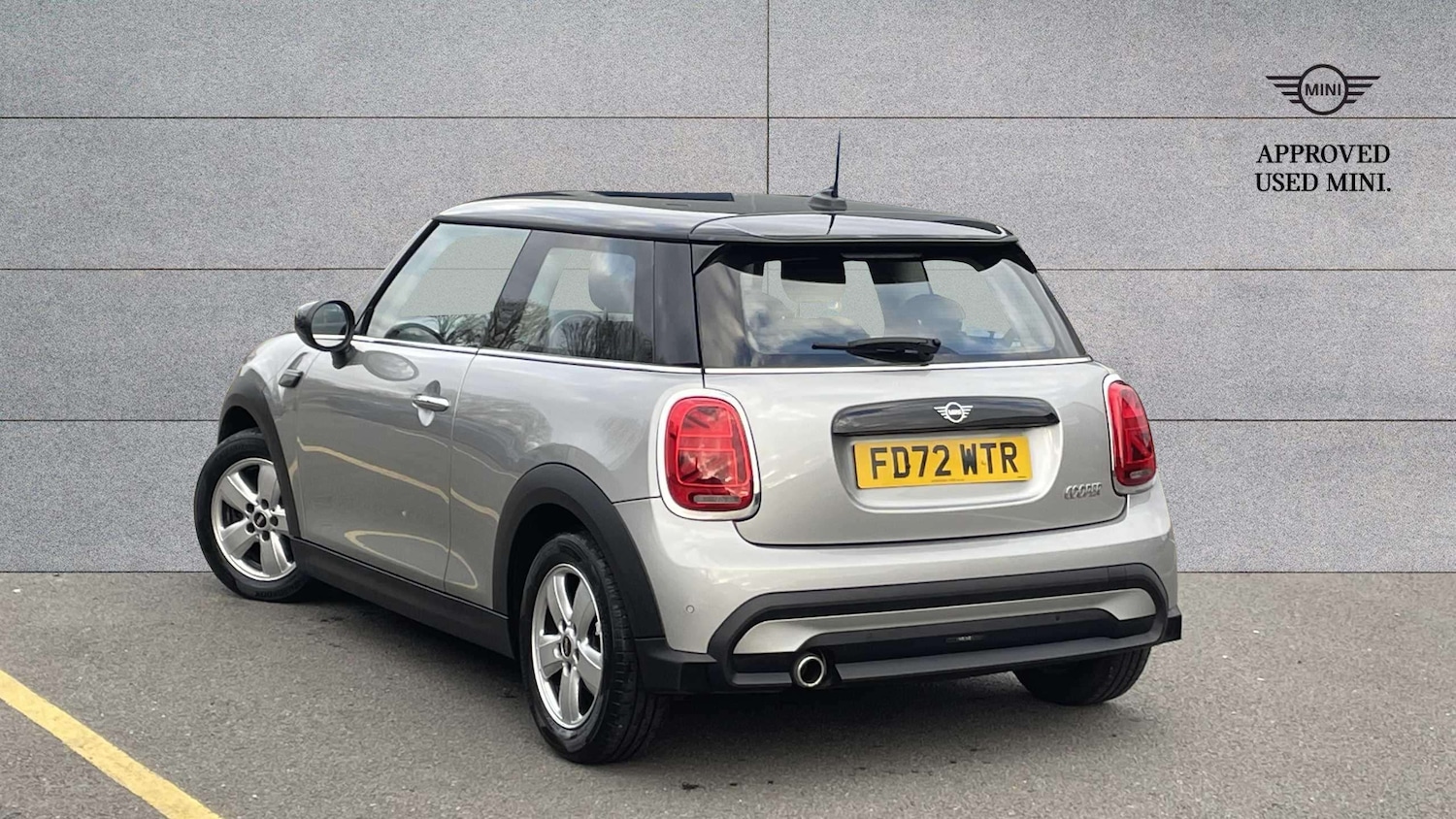 Used MINI Hatch 2023 for sale - 77058286: Photo 2