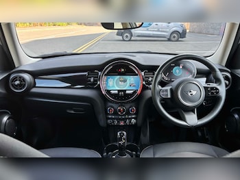 Used MINI Hatch 2023 for sale - 79095937: Photo