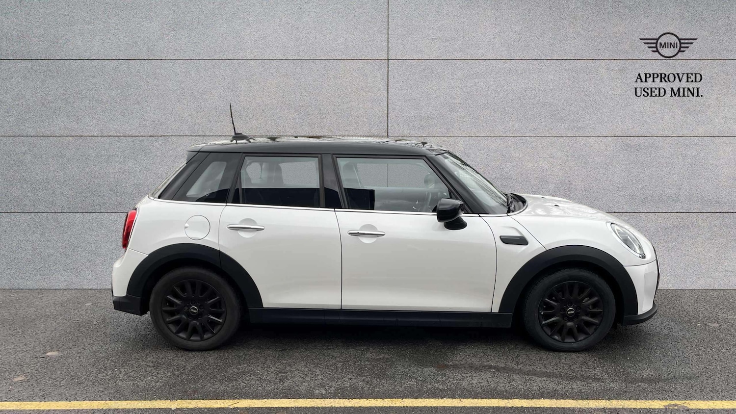 Used MINI Hatch 2022 for sale - 76459887: Photo 3