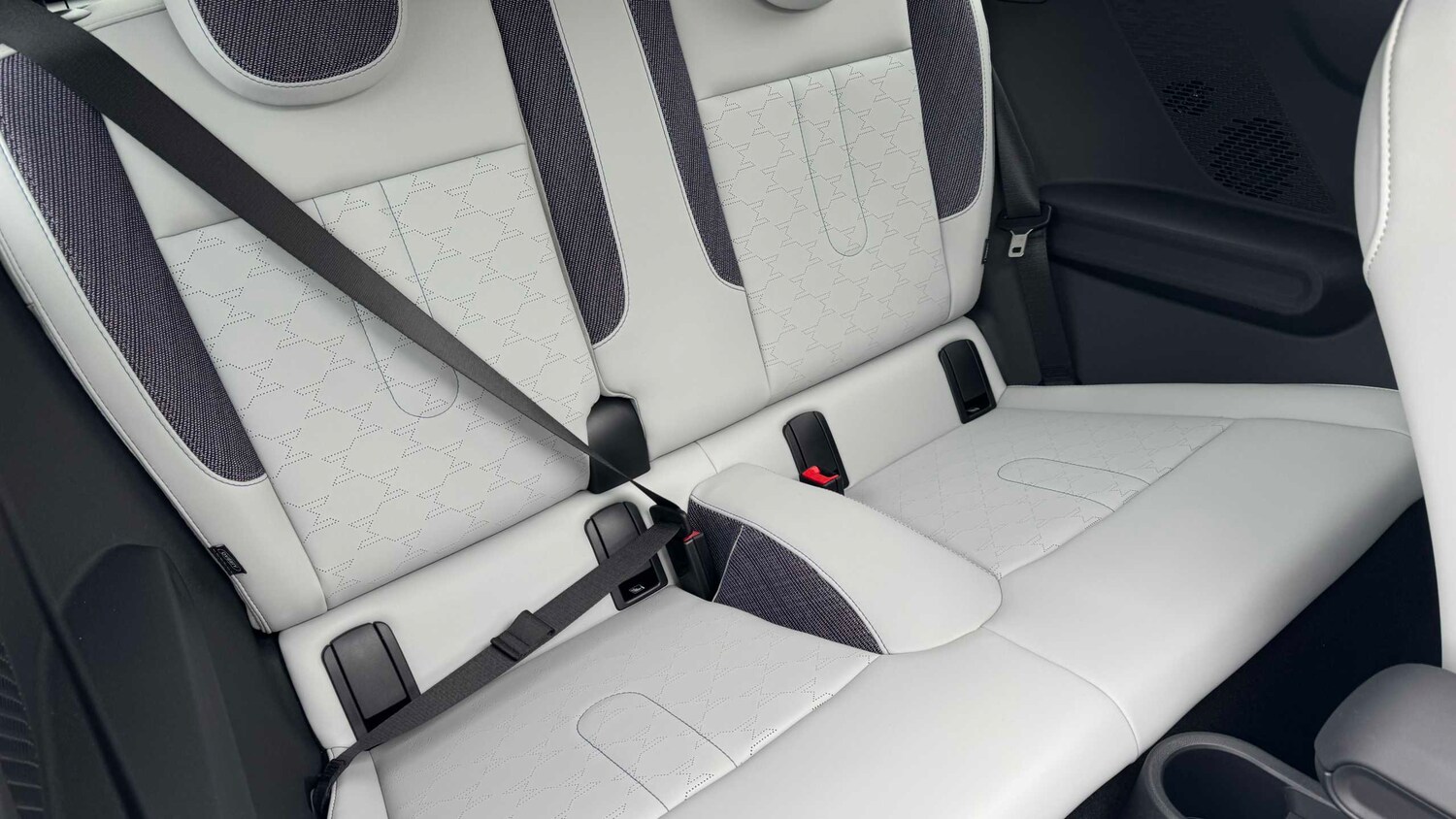 Used MINI Cooper 2025 for sale - 77601201: Photo 11