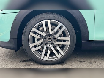 Used MINI Cooper 2025 for sale - 77601201: Photo