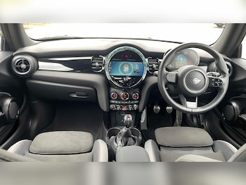 Used MINI Hatch 2022 for sale - 77698809: Photo