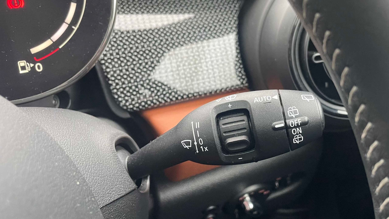 Used MINI Hatch 2023 for sale - 77233010: Photo 28