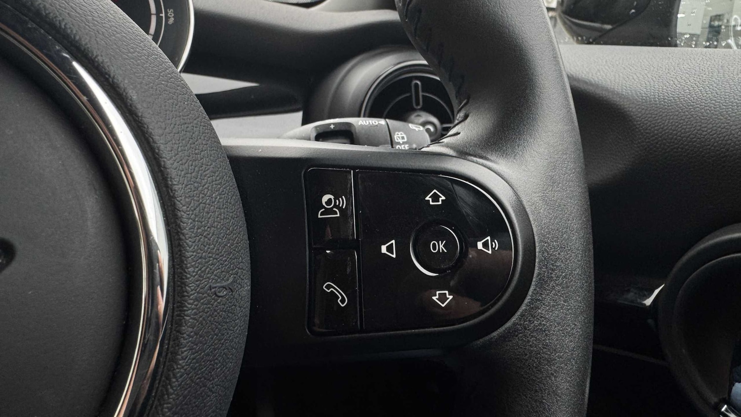 Used MINI Hatch 2022 for sale - 77294118: Photo 12