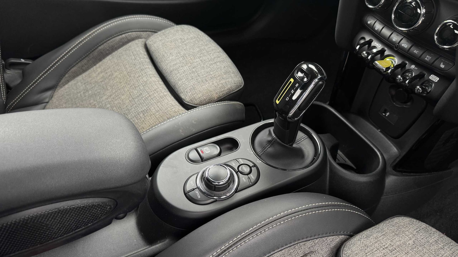 Used MINI Hatch 2022 for sale - 77294118: Photo 18