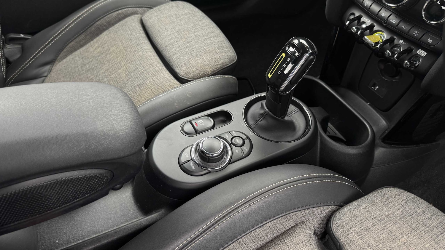 Used MINI Hatch 2022 for sale - 77294118: Photo 22