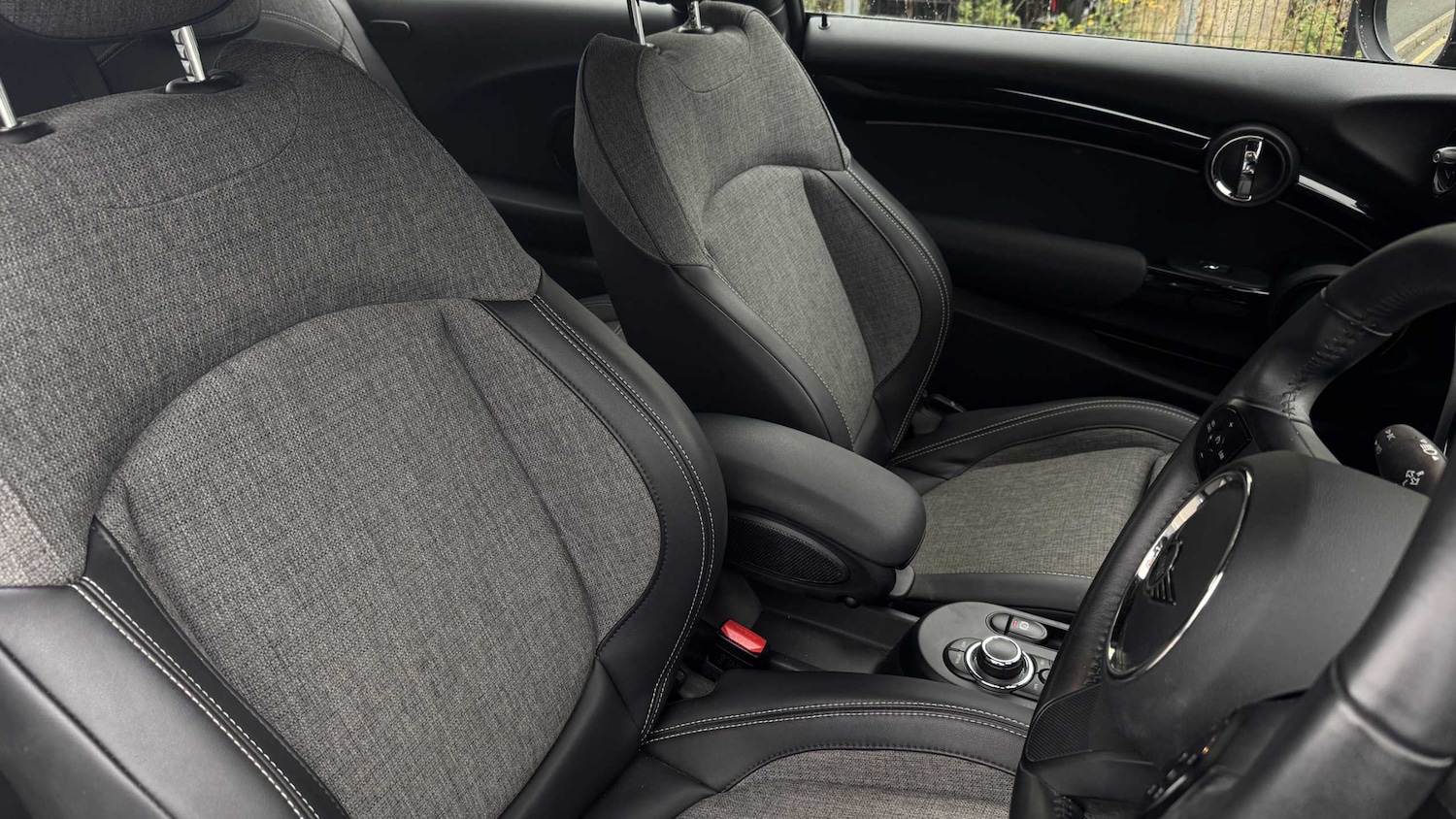 Used MINI Hatch 2022 for sale - 77294118: Photo 8