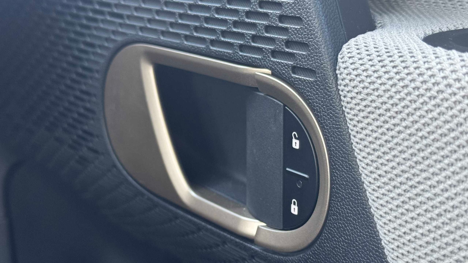 Used MINI Cooper 2024 for sale - 76916102: Photo 29