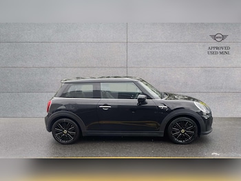 Used MINI Hatch 2021 for sale - 75861107: Photo