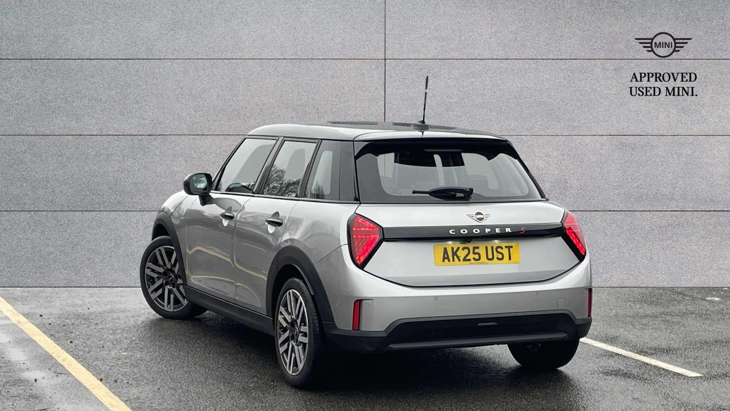 Used MINI Cooper 2025 for sale - 77472697: Photo 2