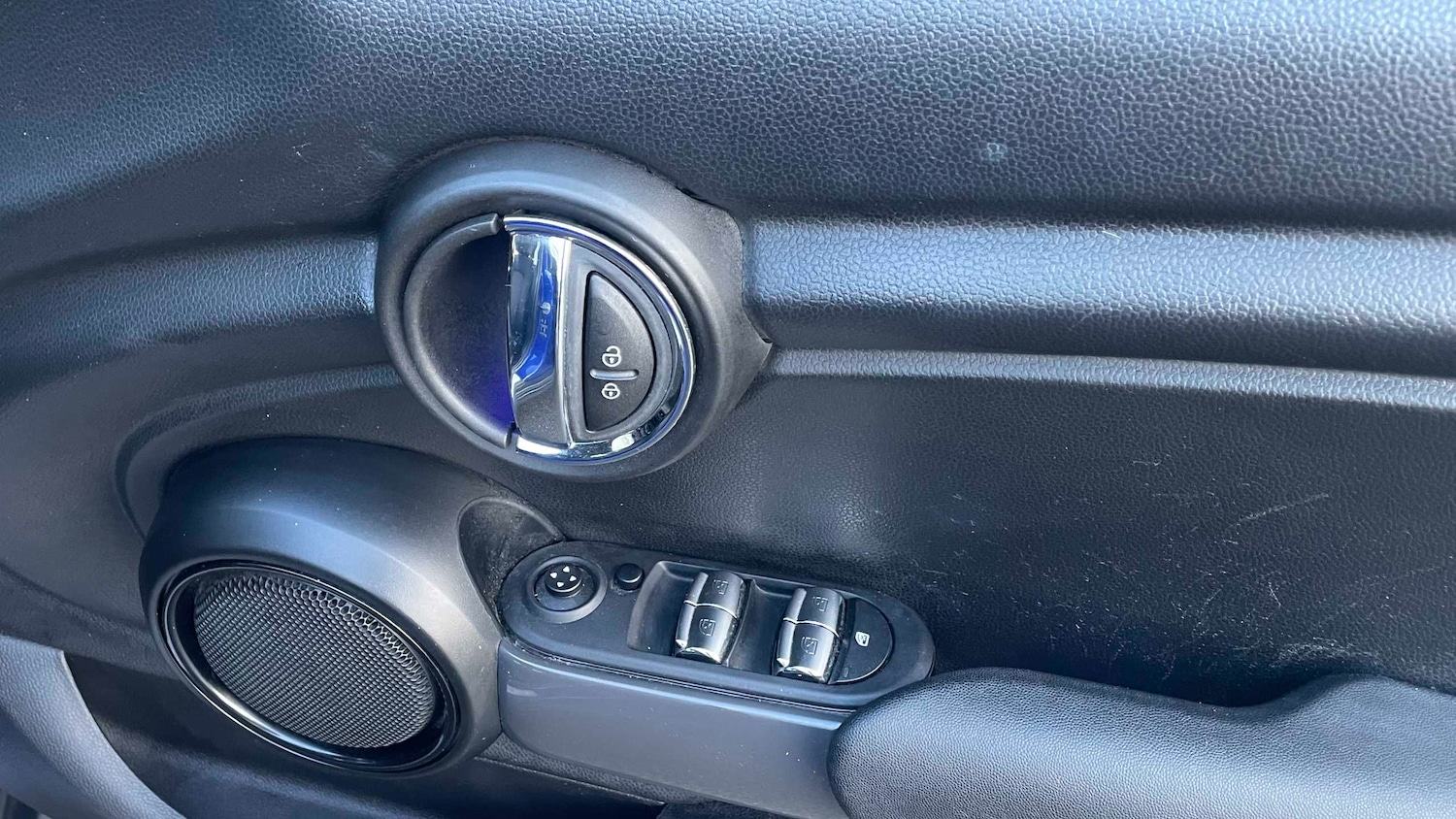 Used MINI Hatch 2019 for sale - 76789380: Photo 31