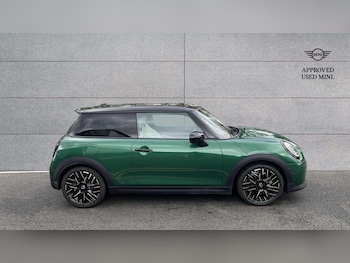 Used MINI Cooper 2024 for sale - 76004438: Photo
