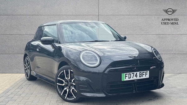 Used MINI Cooper 2024 for sale - 75217556: Photo 1