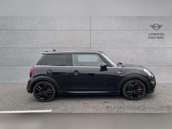 Used MINI Hatch 2022 for sale - 77044142: Photo