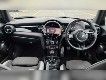 Used MINI Hatch 2022 for sale - 77044142: Photo