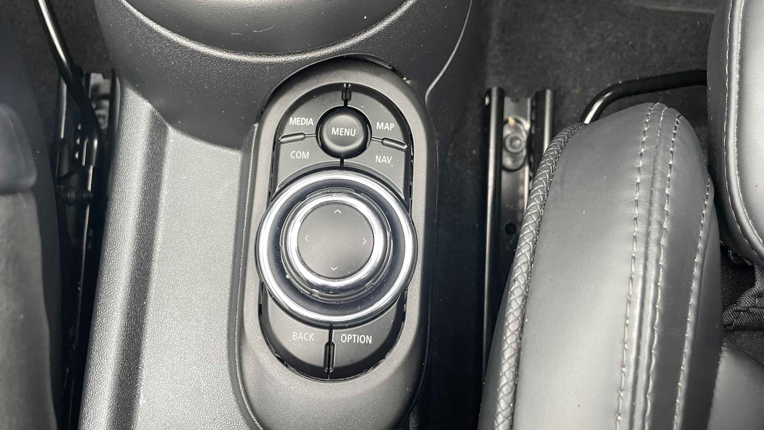 Used MINI Convertible 2023 for sale - 76515551: Photo 14