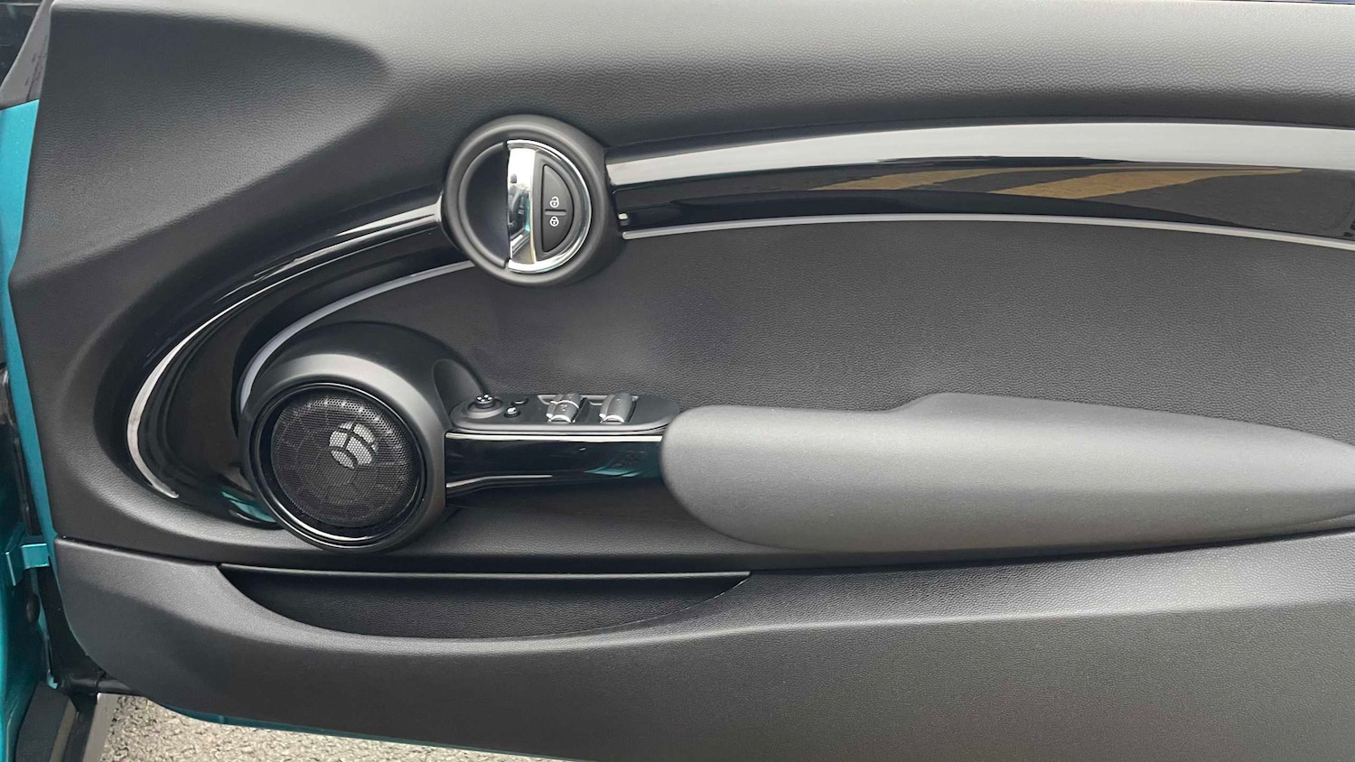 Used MINI Convertible 2023 for sale - 76515551: Photo 24