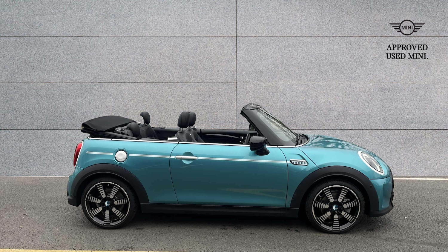 Used MINI Convertible 2023 for sale - 76515551: Photo 3