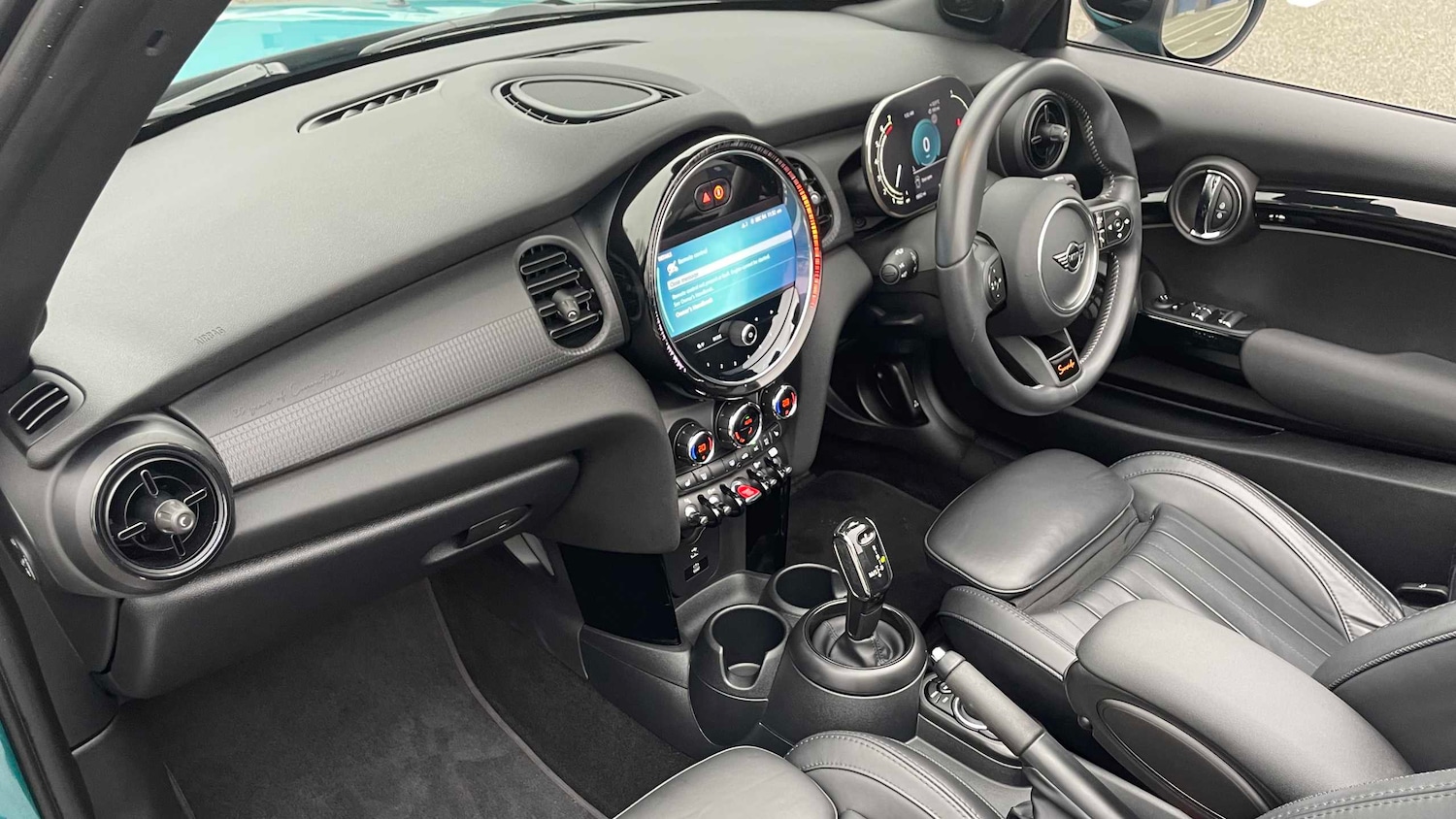 Used MINI Convertible 2023 for sale - 76515551: Photo 8