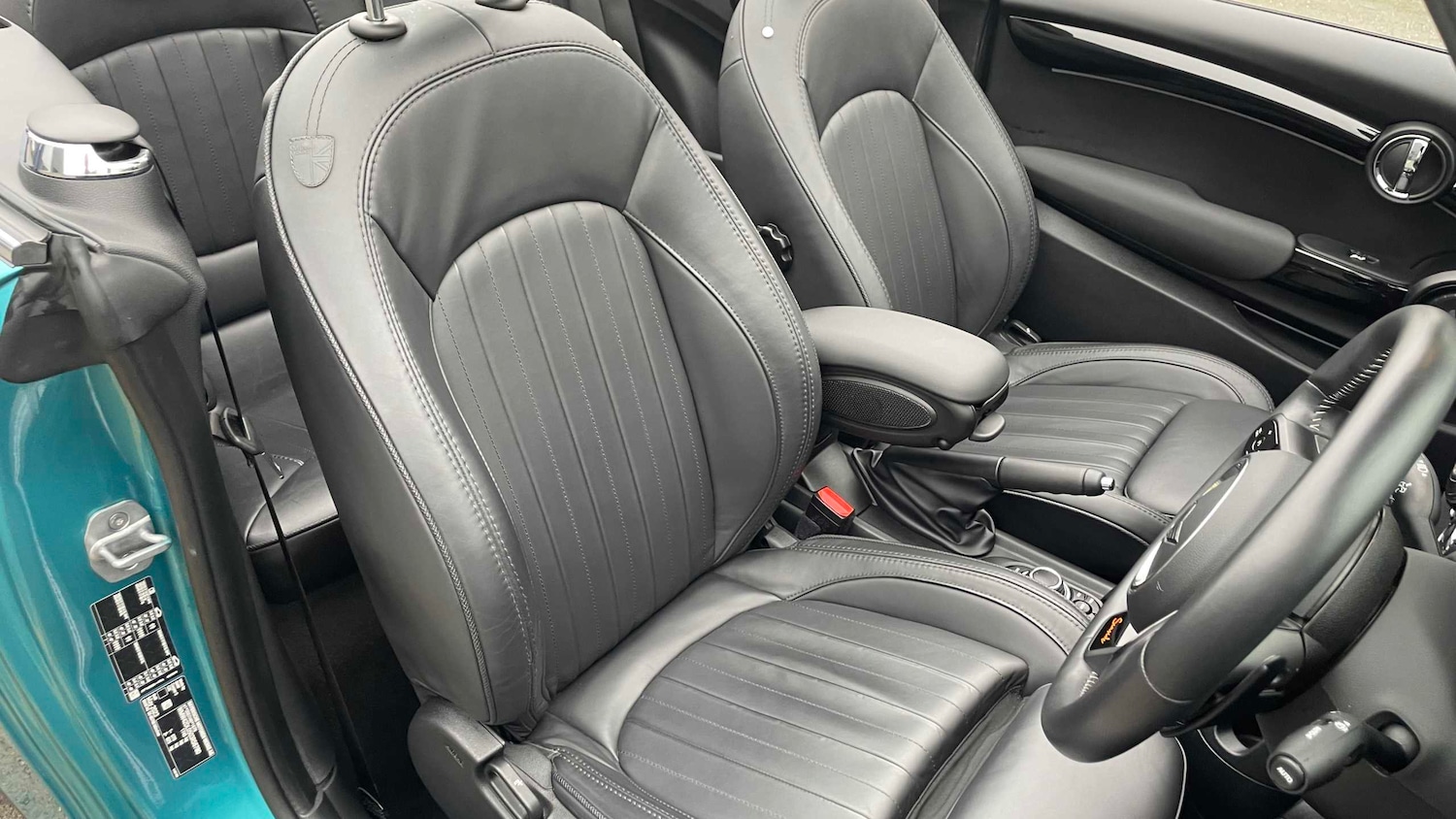 Used MINI Convertible 2023 for sale - 76515551: Photo 9