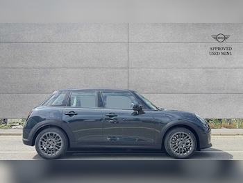 Used MINI Cooper 2025 for sale - 75581123: Photo