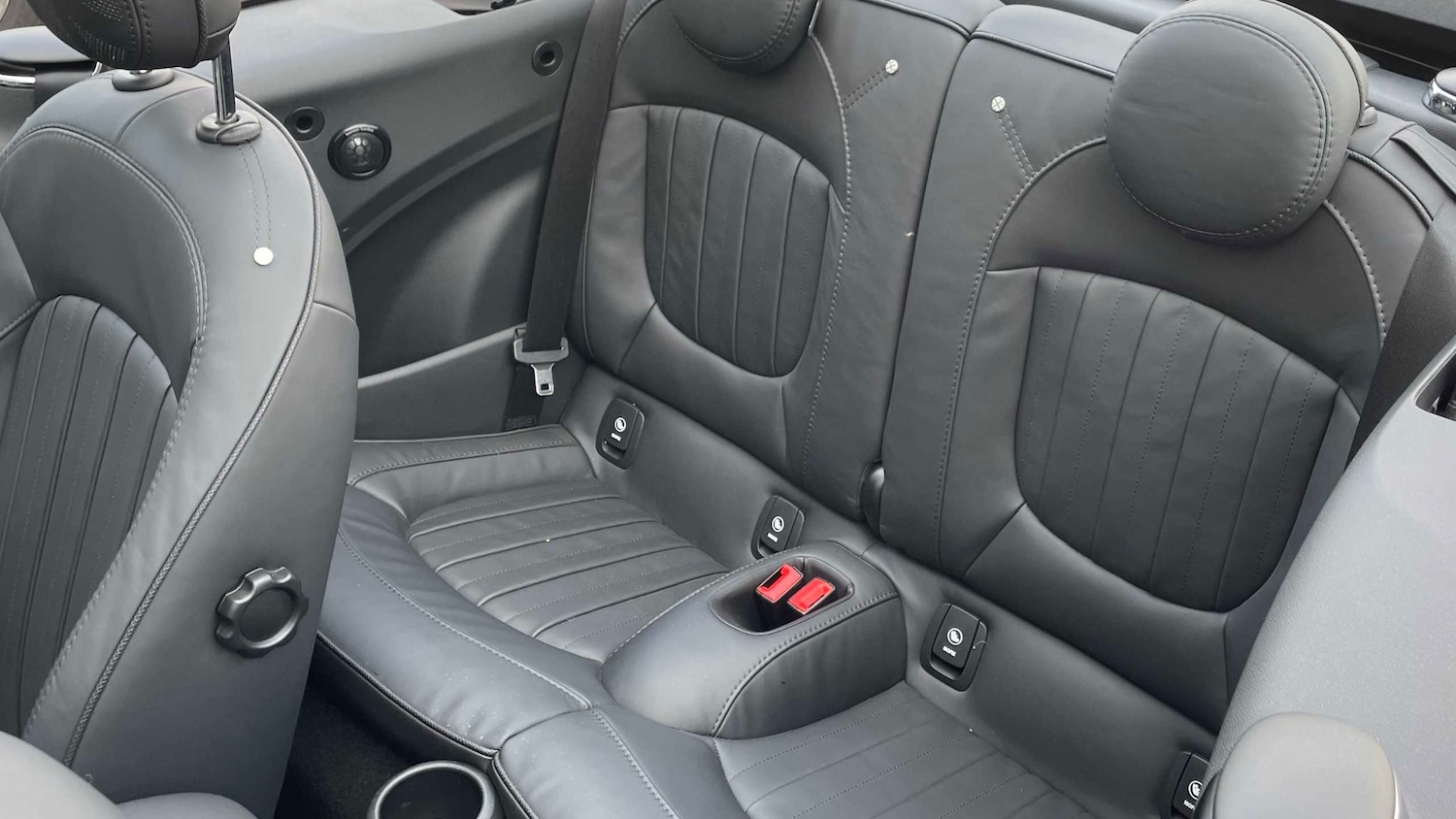 Used MINI Convertible 2024 for sale - 77698707: Photo 11