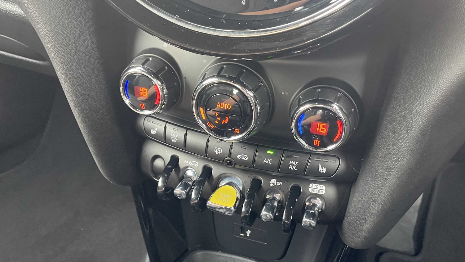 Used MINI Hatch 2023 for sale - 77294234: Photo 14