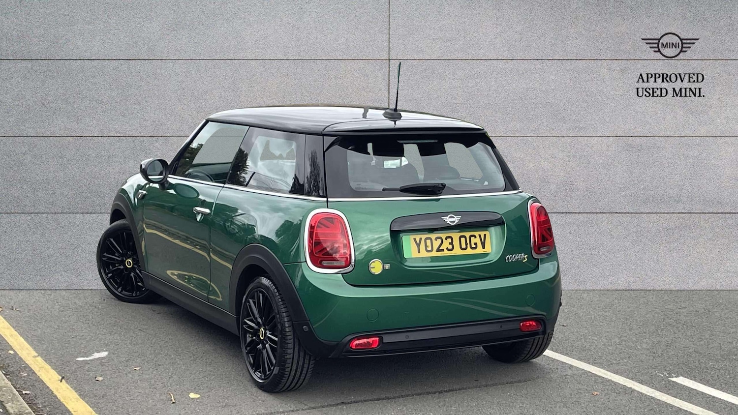 Used MINI Hatch 2023 for sale - 77294234: Photo 2