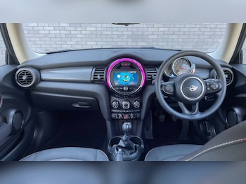 Used MINI Hatch 2019 for sale - 78337868: Photo