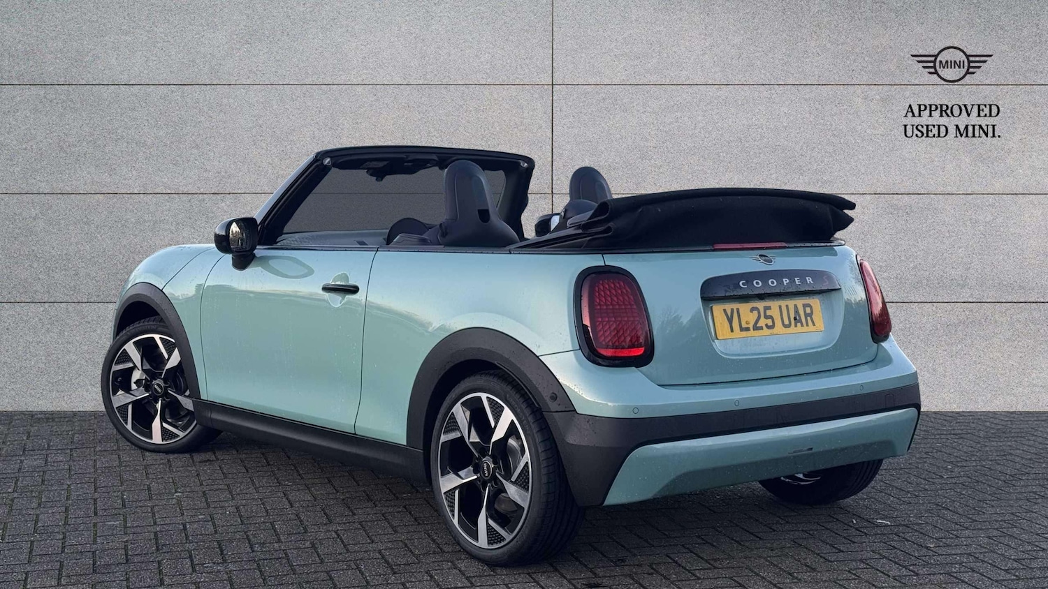 Used MINI Cooper 2025 for sale - 76955199: Photo 2