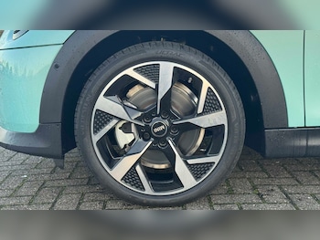 Used MINI Cooper 2025 for sale - 76955199: Photo