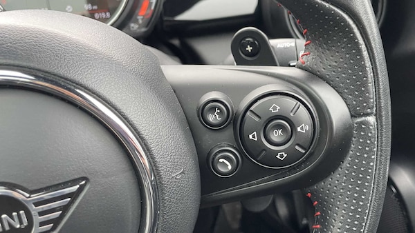 Used MINI Hatch 2019 for sale - 76298456: Photo 19