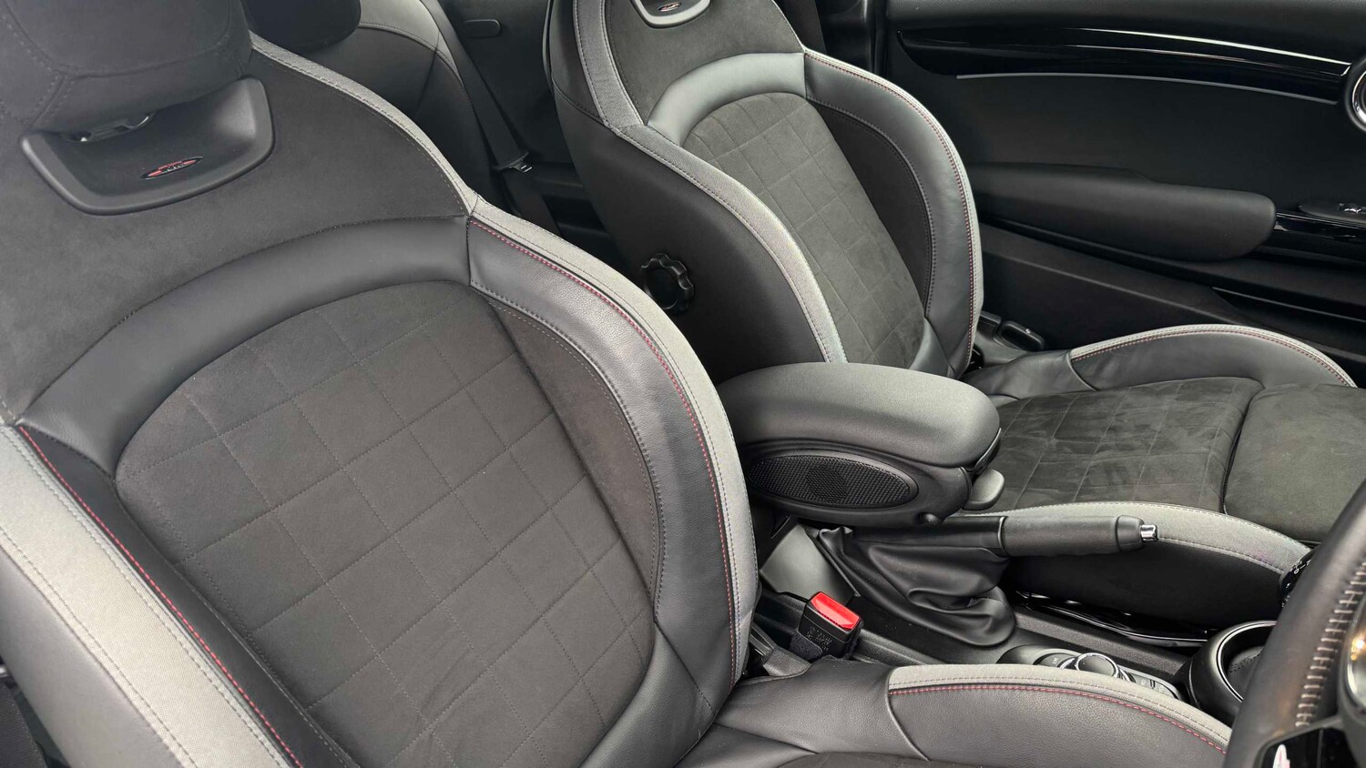 Used MINI Hatch 2024 for sale - 77810895: Photo 11