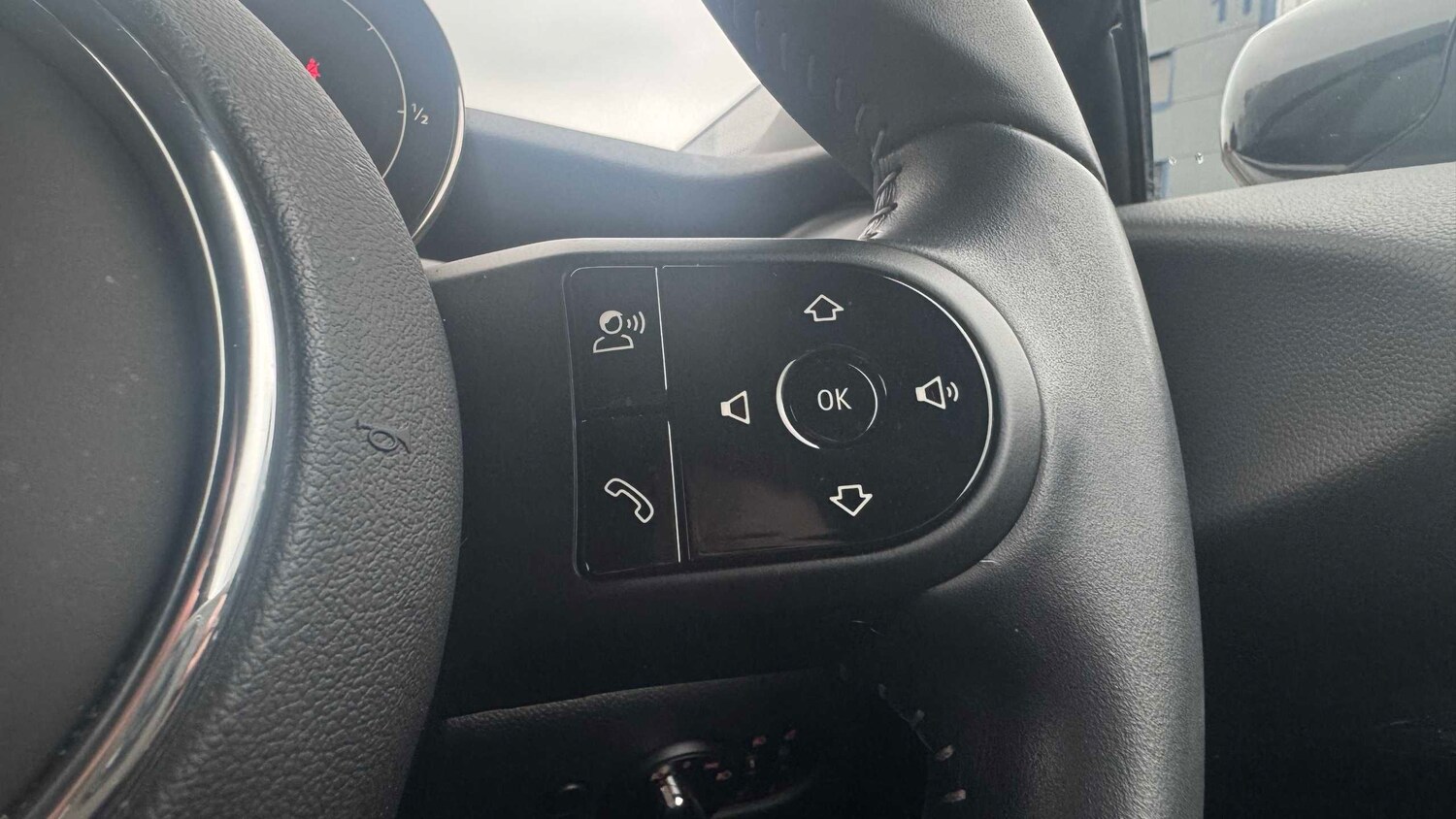 Used MINI Hatch 2024 for sale - 77810895: Photo 16