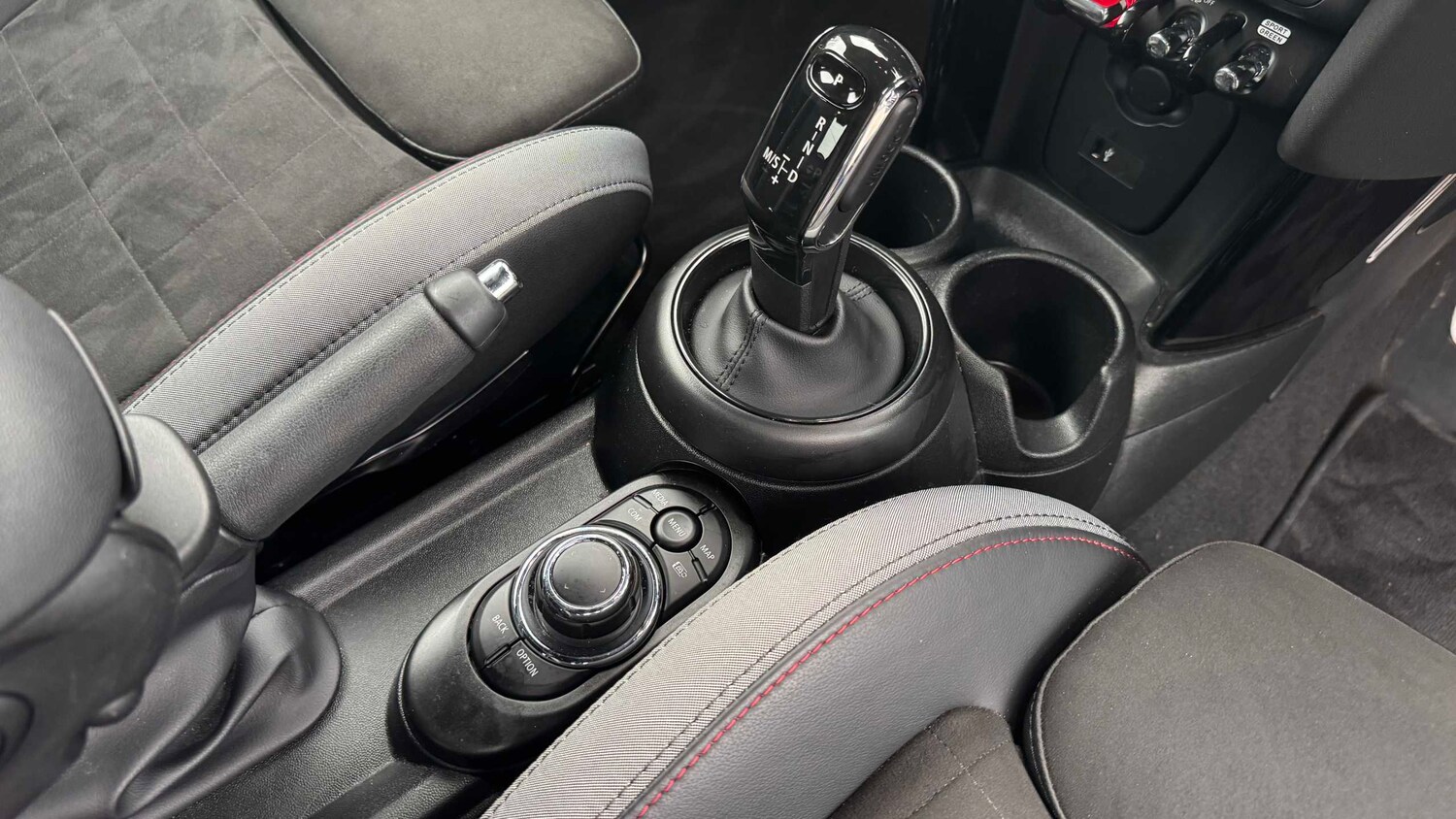 Used MINI Hatch 2024 for sale - 77810895: Photo 17