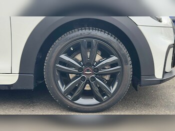 Used MINI Hatch 2024 for sale - 77810895: Photo