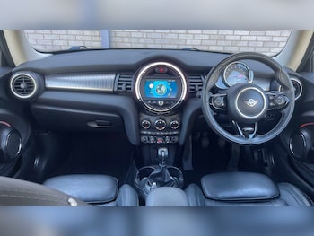 Used MINI Hatch 2019 for sale - 78378620: Photo