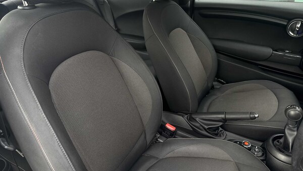 Used MINI Hatch 2019 for sale - 76156063: Photo 11